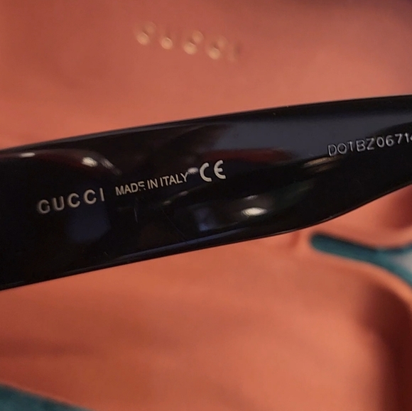 Authentic Gucci sunglasses - Picture 4 of 7